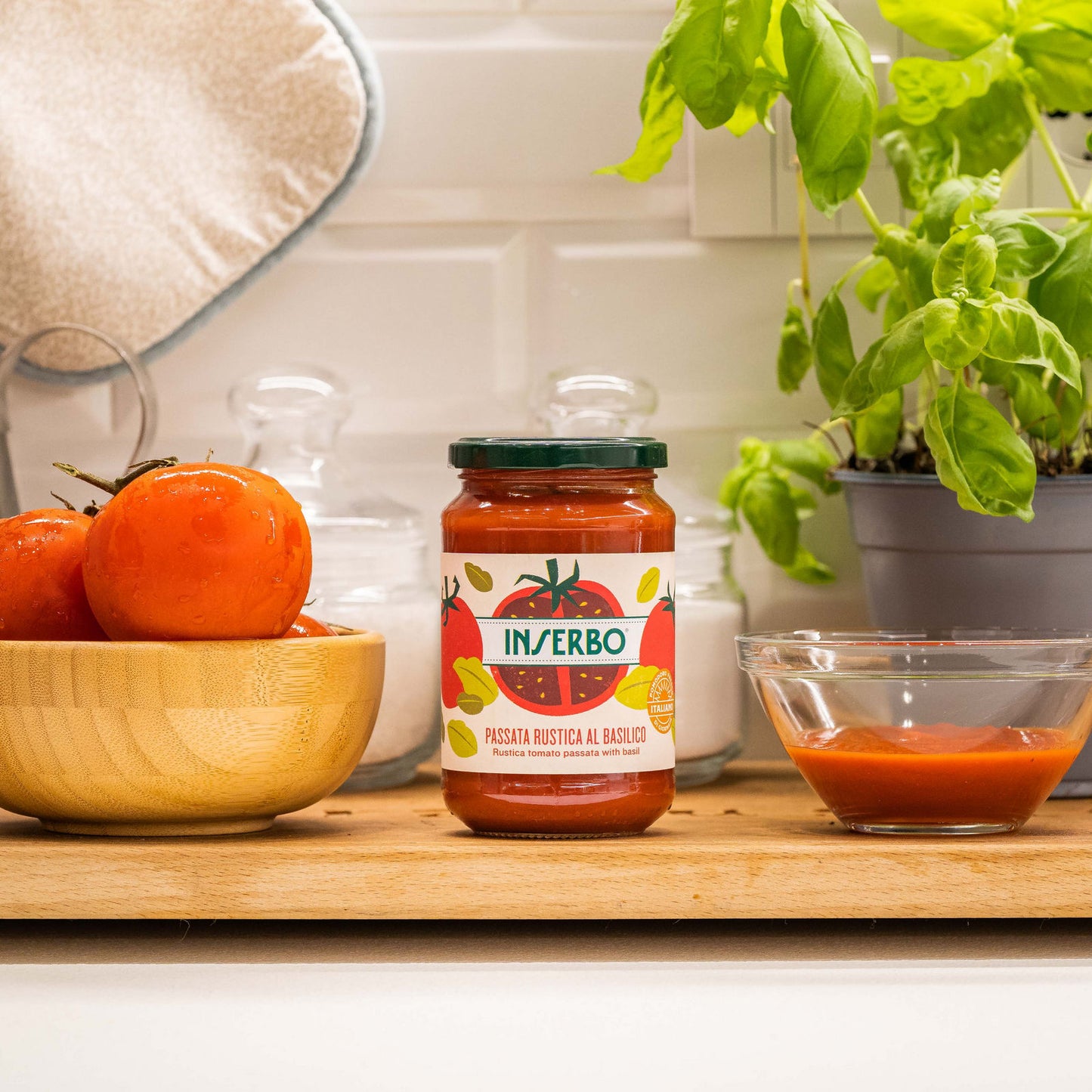 Passata di pomodoro con basilico