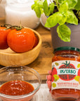 Passata di pomodoro con basilico
